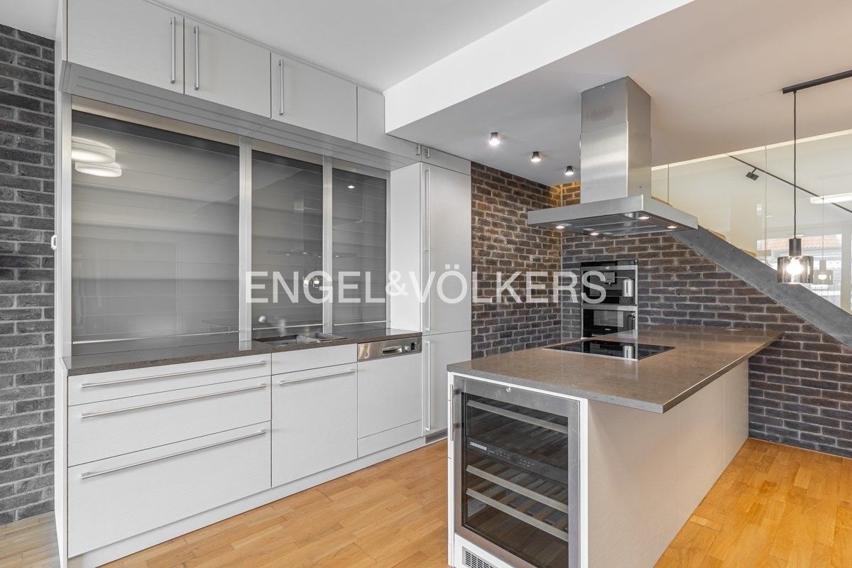 Pronájem byt 5+kk - Švédská, Praha, 232 m²