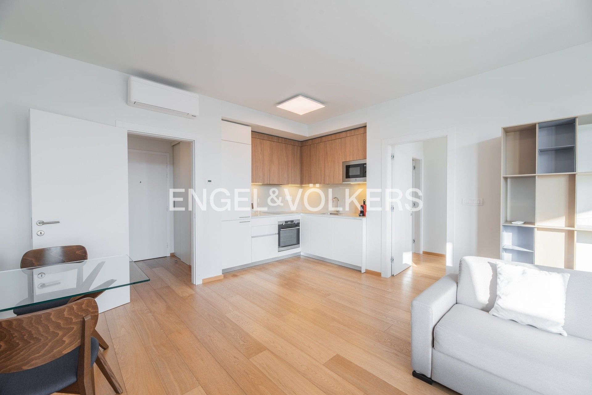 Pronájem byt 2+kk - Holečkova, Praha, 62 m²
