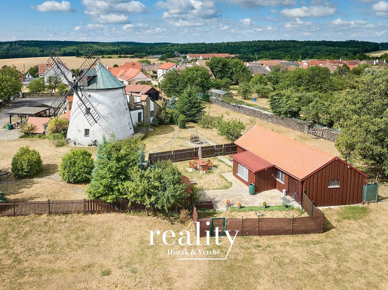 Prodej restaurace - Lesná, okres Znojmo, Jihomoravský kraj, 450 m² - 1