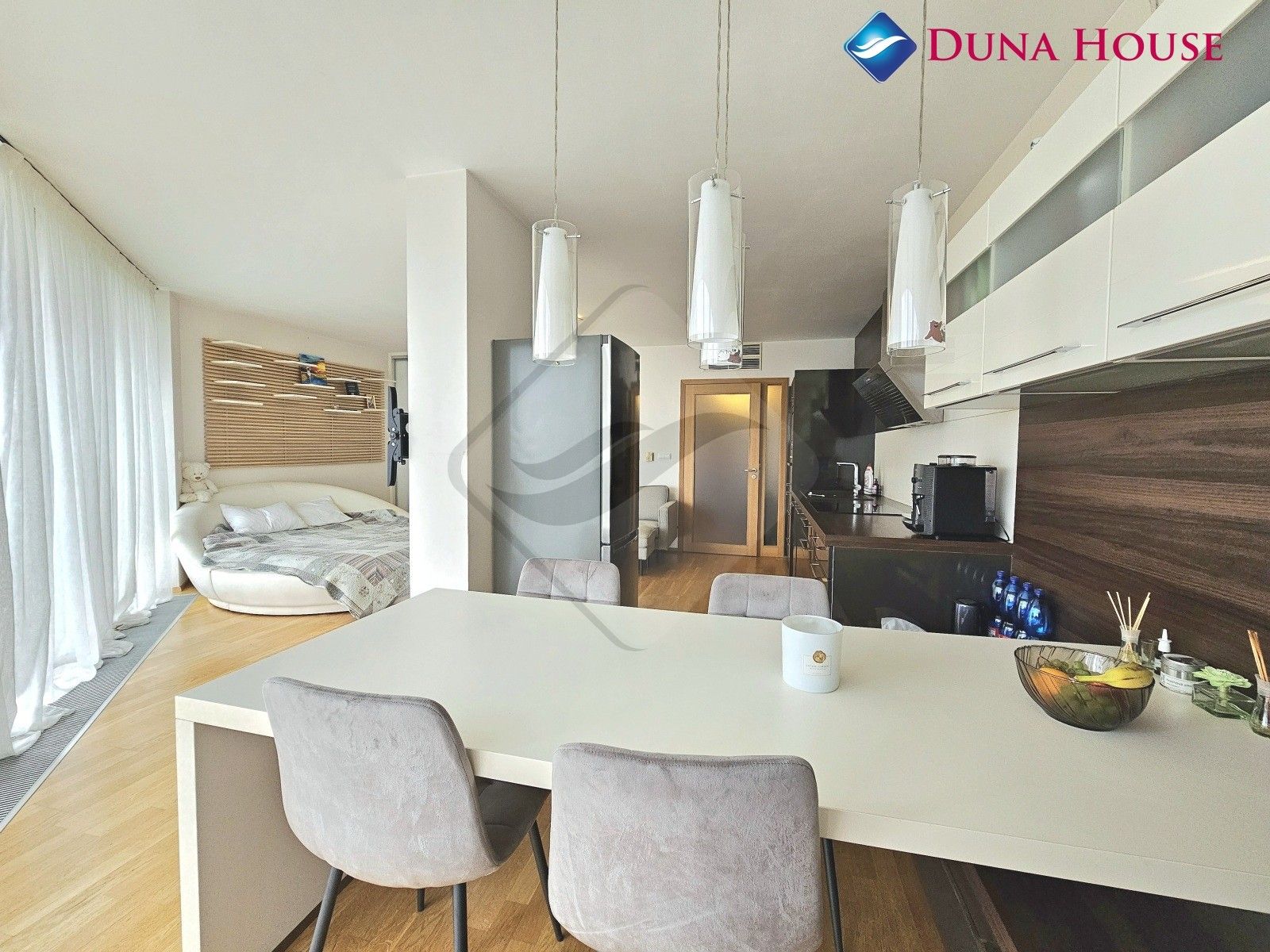 1+kk, Ke kapslovně, Praha, 64 m²