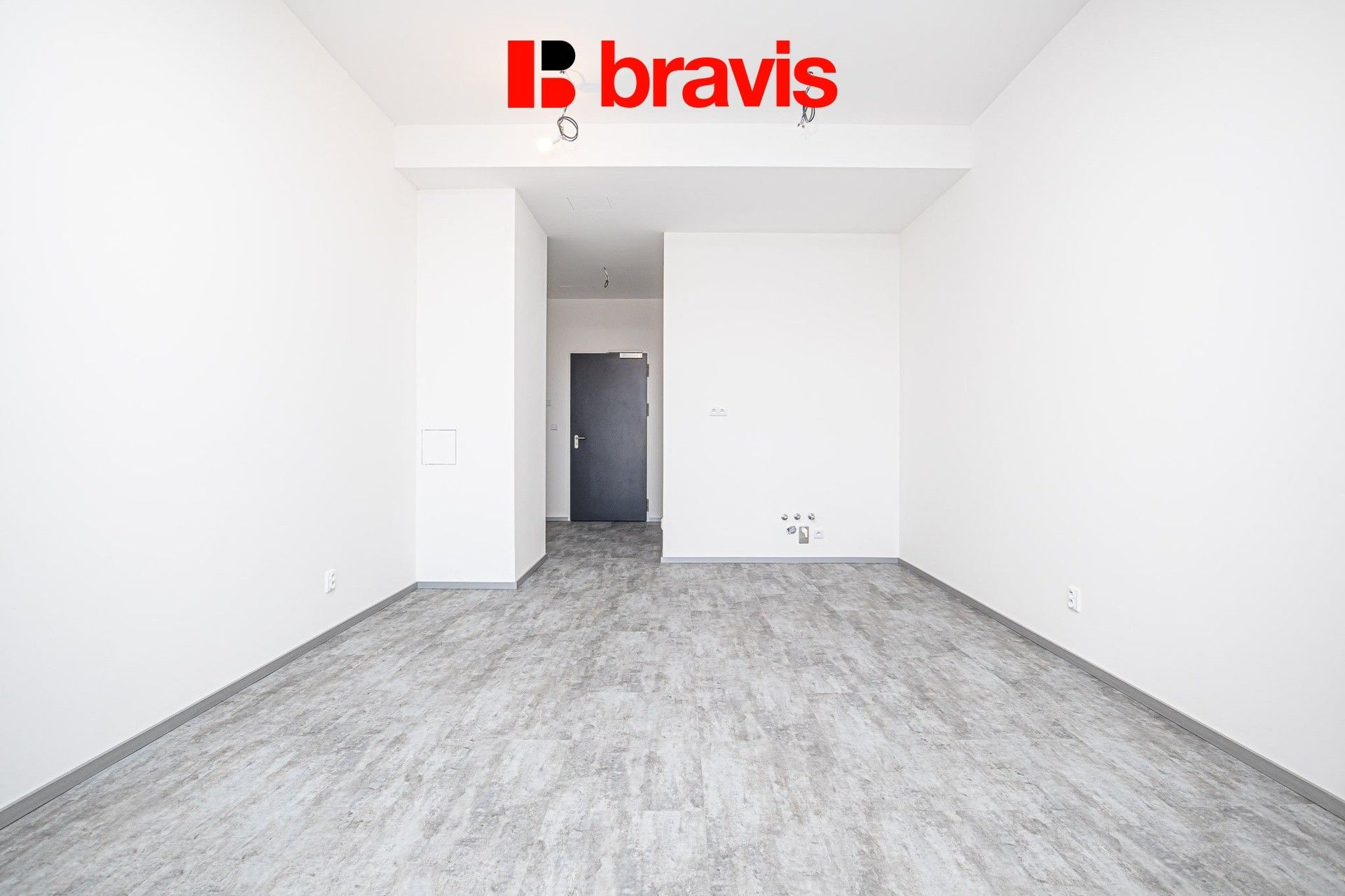 Pronájem obchodní prostory - třída Generála Píky, Brno, 35 m²