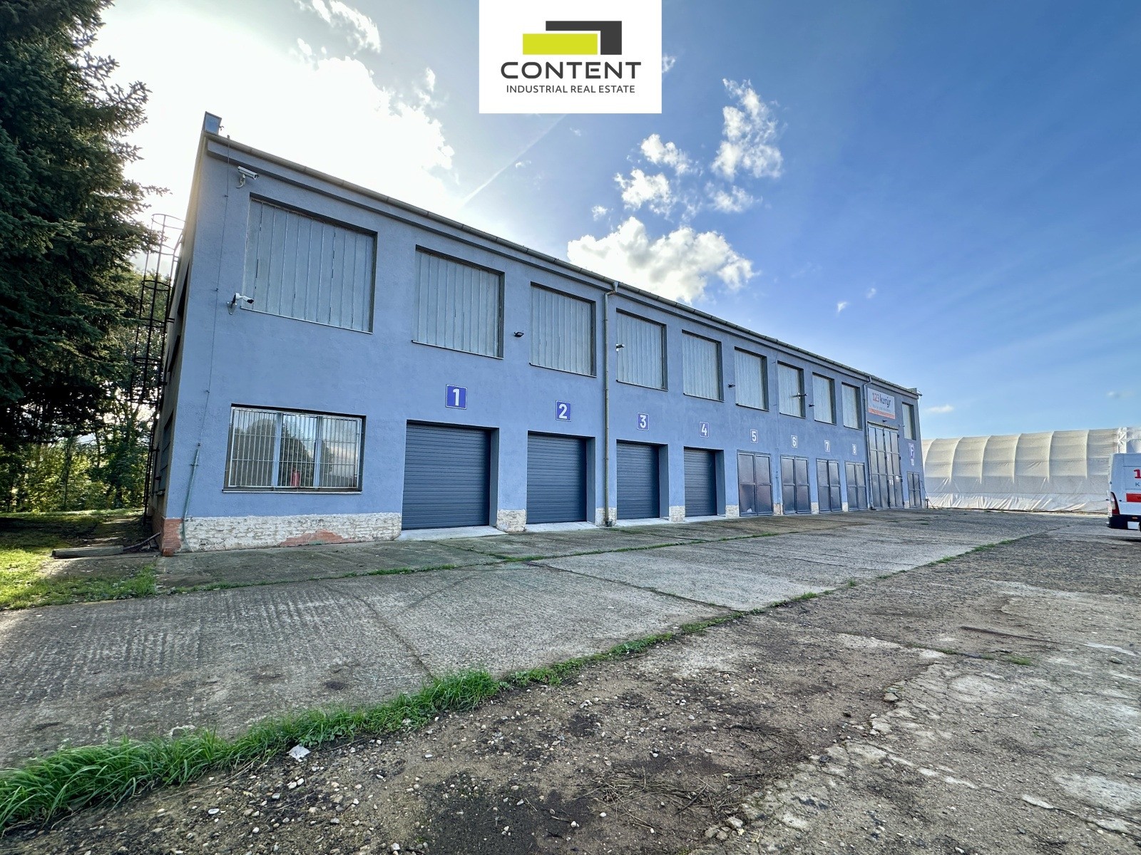 Pronájem výrobní prostory - Kostomlatská, Žalany, 903 m² - 2