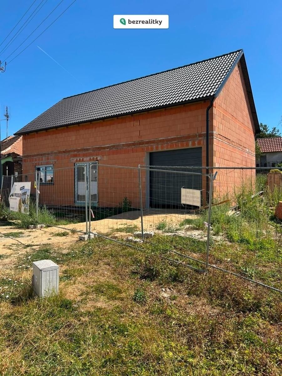 Rodinné domy, Rudé armády 7, Dolní Dunajovice, 203 m² - 2