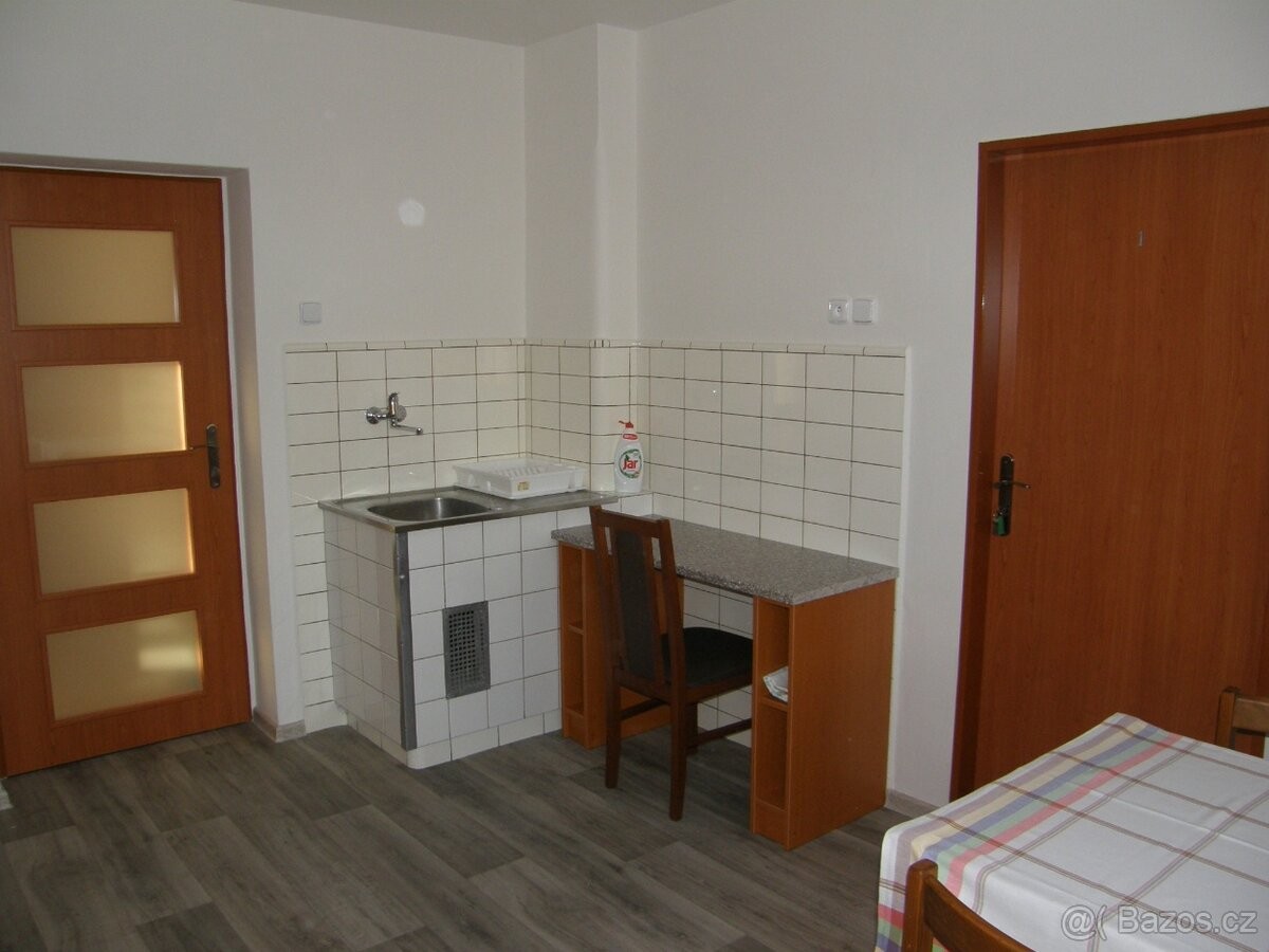 Rodinný dům · Solnice, 517 01 - 4