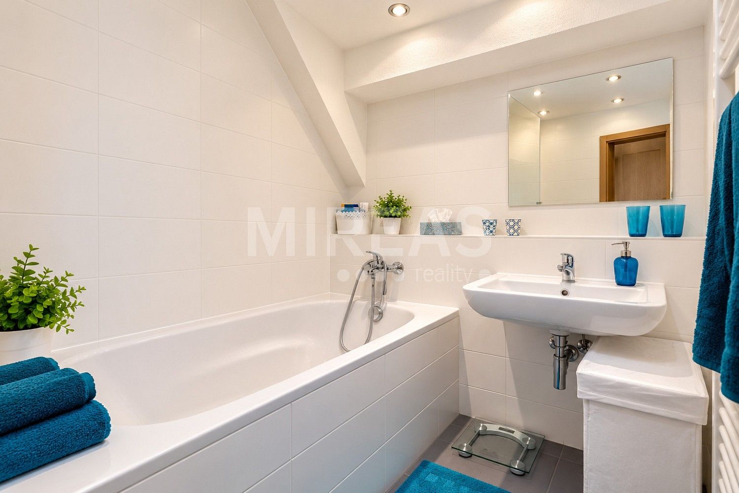 Pronájem byt 3+kk - Husova, Poděbrady - Poděbrady II, okres Nymburk, 84 m² - 5