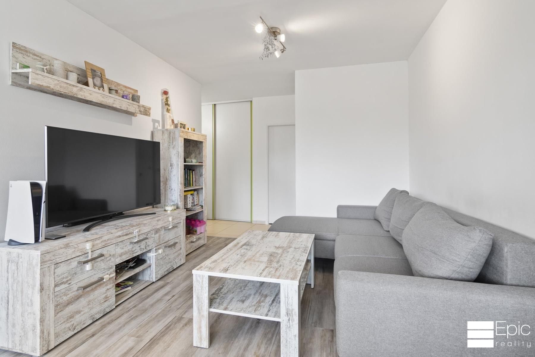 Byt 3+kk · 65 m² · Kojetická, Neratovice - 3