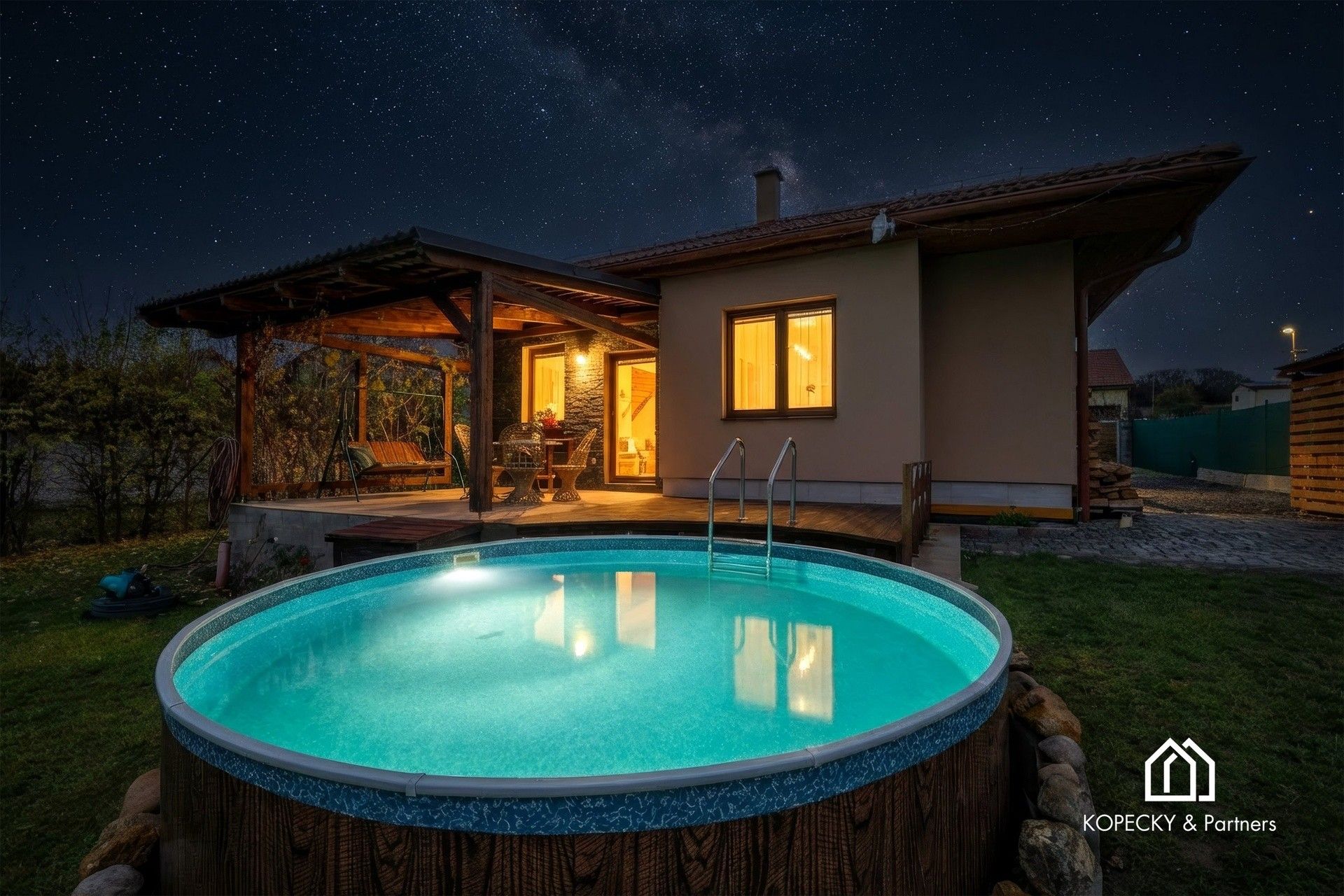 Rodinné domy, Křižatky, Králův Dvůr, 110 m²