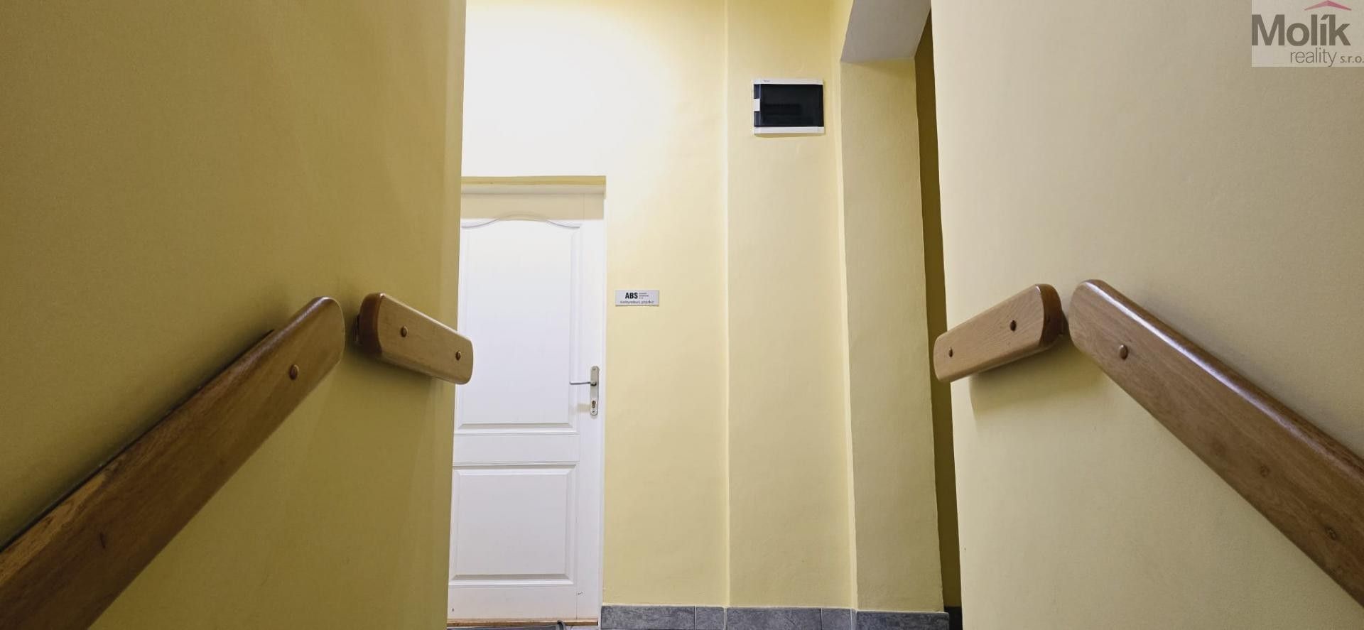 Pronájem obchodní prostory - Náměstí, Bílina, 140 m² - 5
