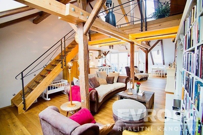 Byt 5+kk · 240 m² · Pplk. Sochora 738, Praha Holešovice - 4