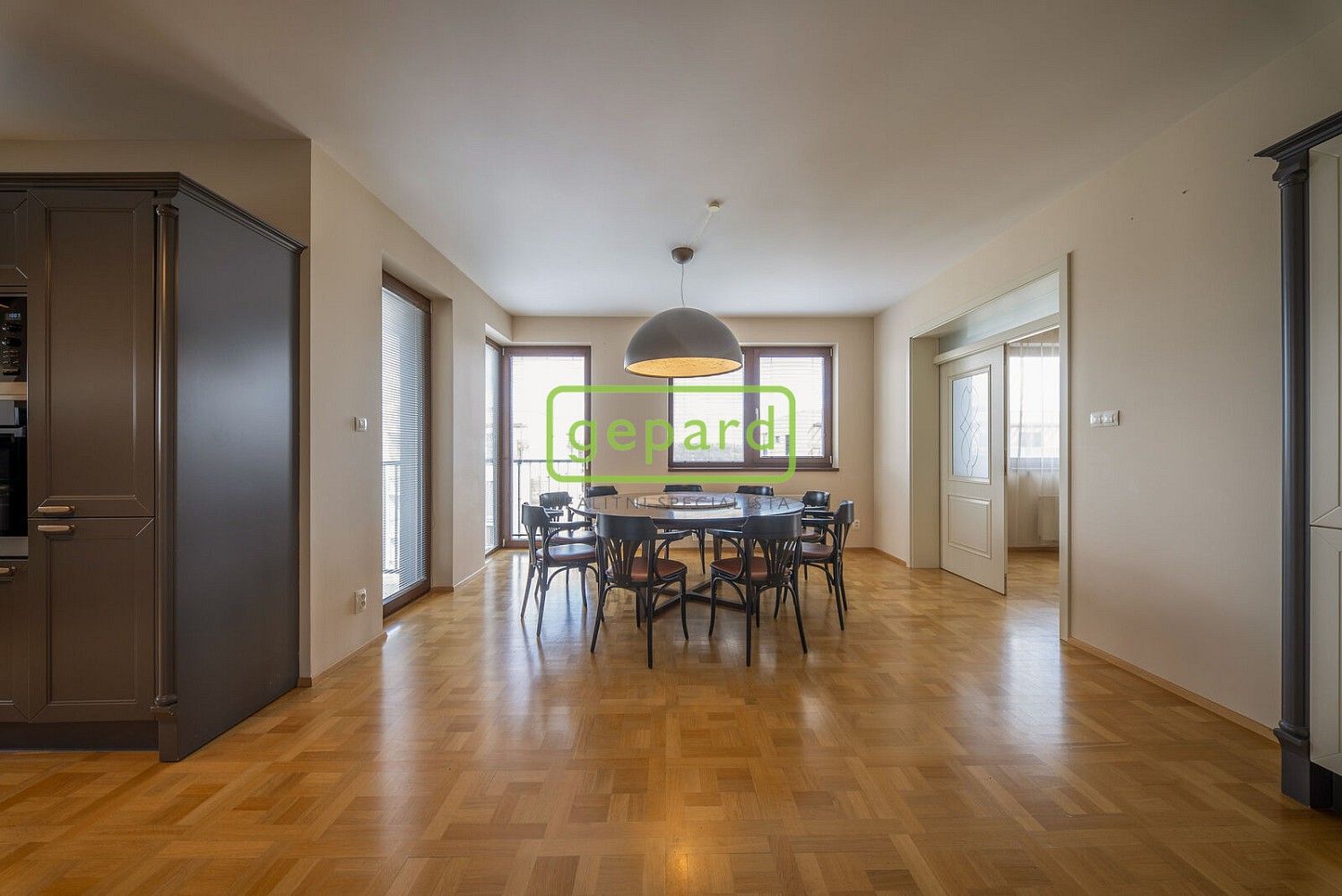 6+kk a více, Učňovská, Praha 9 - Hrdlořezy, 190 m² - 1