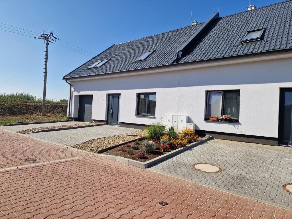 Prodej rodinný dům - Vlasatice, 187 m²