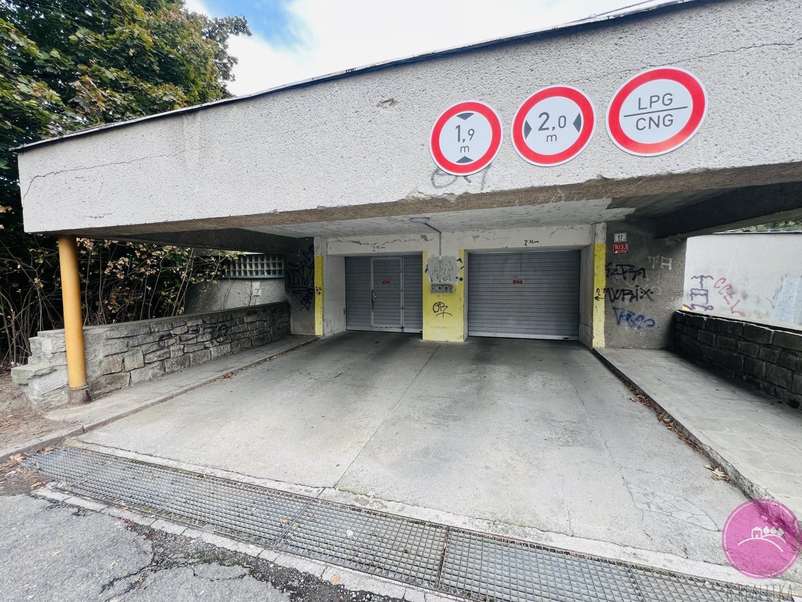 Garáže, Nová Ulice, Olomouc, 18 m²