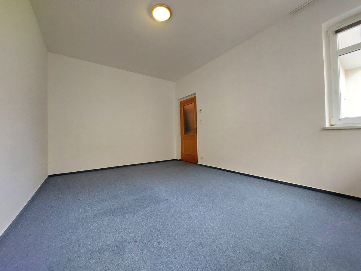 Pronájem byt 1+1 - Pardubická, Hradec Králové, 40 m² - 5