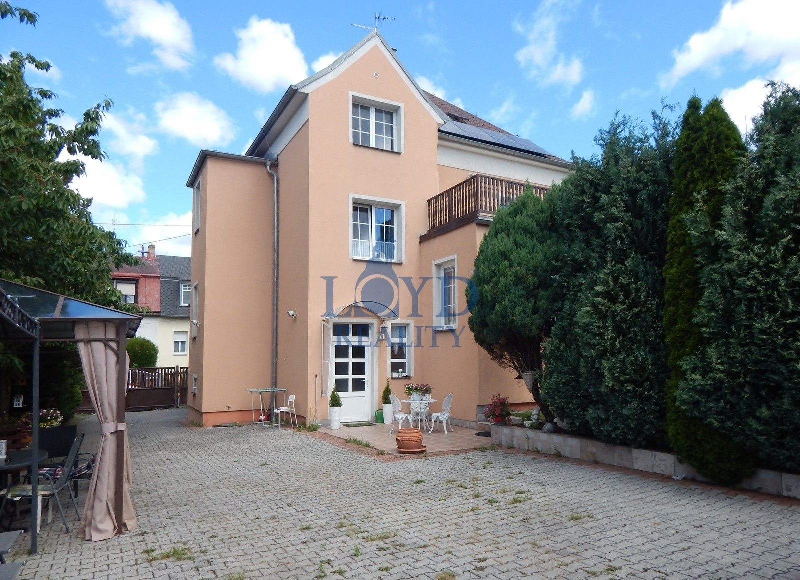 Rodinné domy, Fibichova, Sokolov, 210 m² - 2
