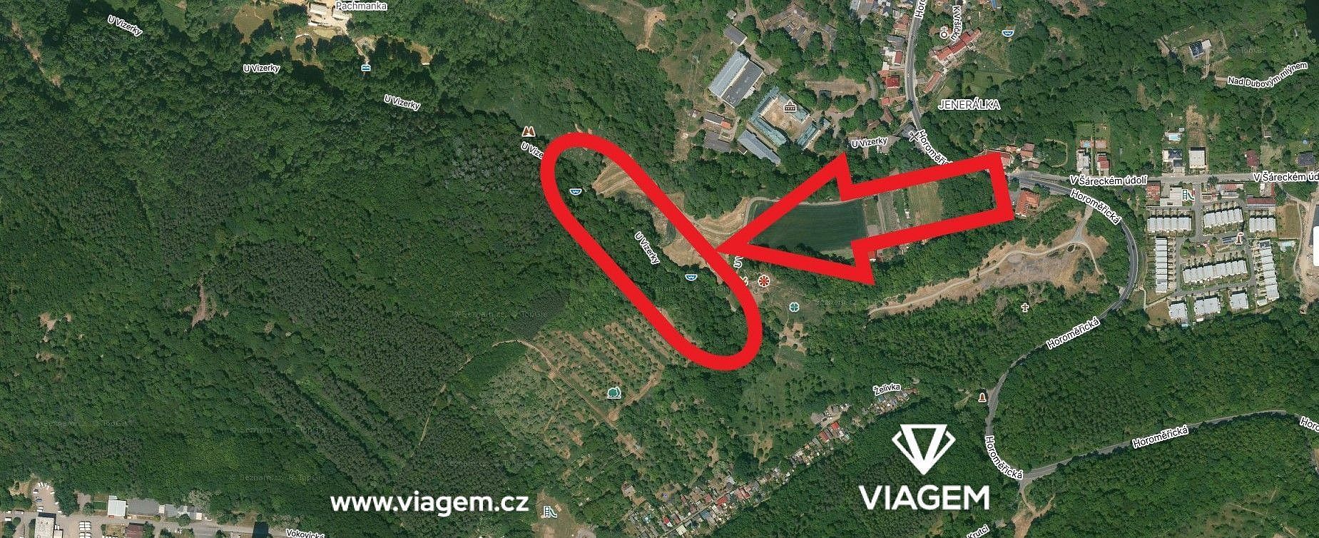 Les, 488 m²