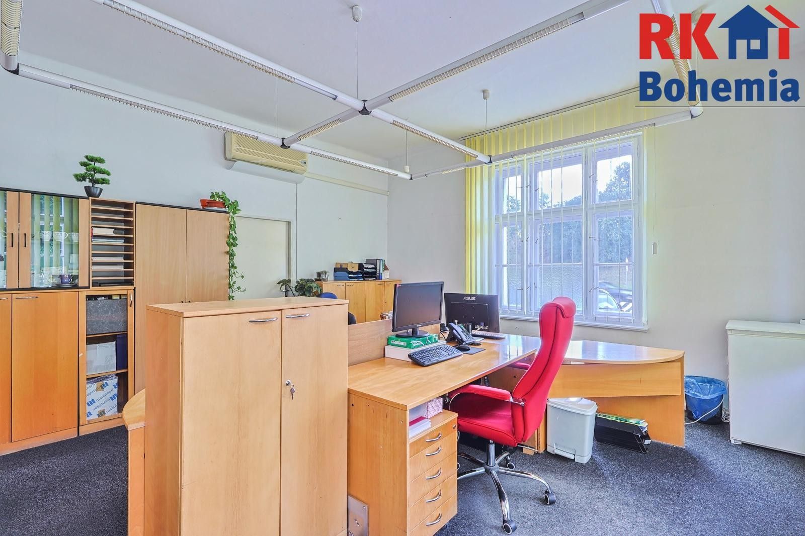 Pronájem kancelář - Zborovská, Český Brod, 101 m²