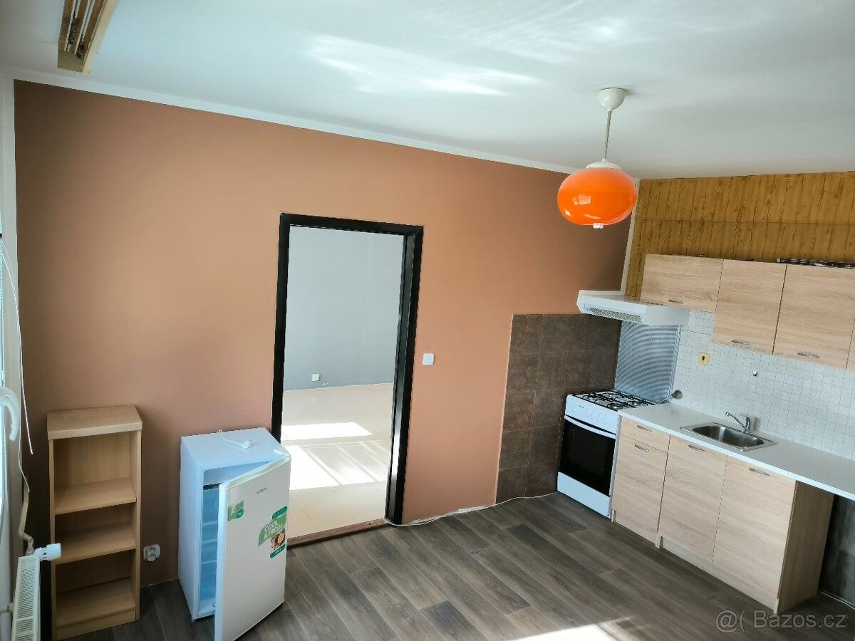Pronájem byt 1+1 - Ústí nad Labem, 400 11, 36 m²