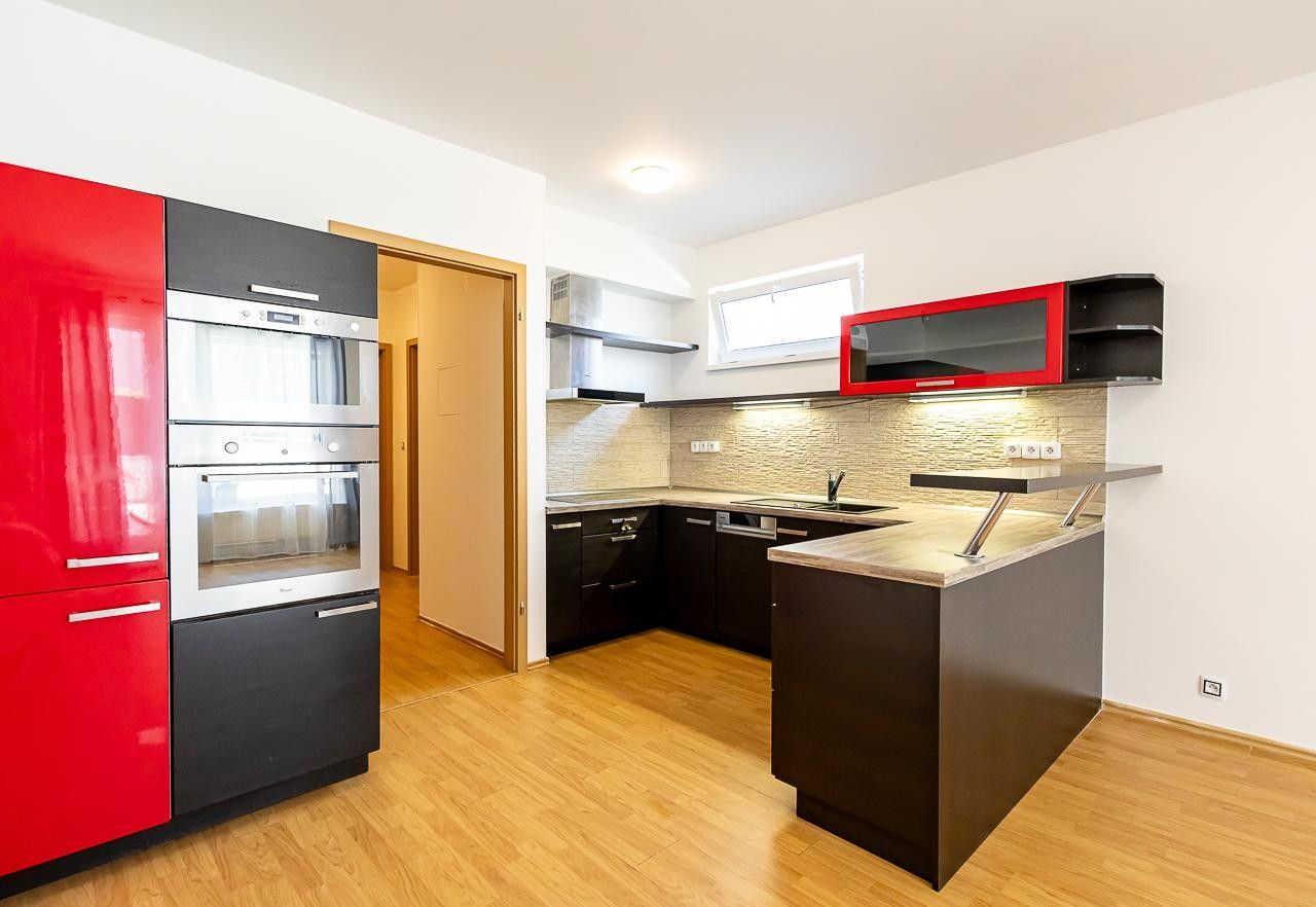 Byt 2+kk · 56 m² · Praha 18, Praha - 3