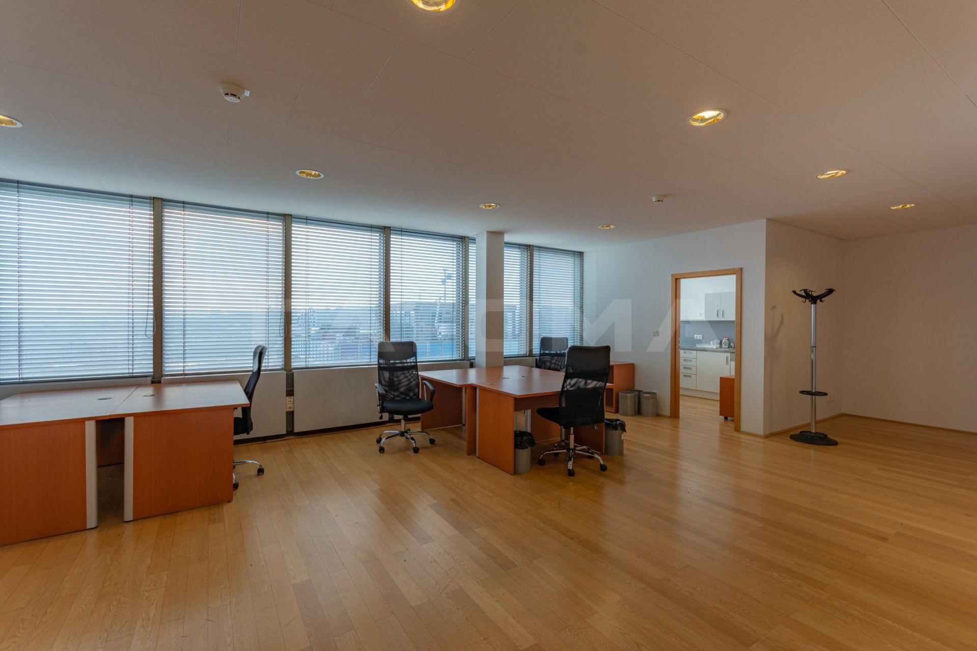 Pronájem kancelář - Kodaňská, Praha, 165 m²