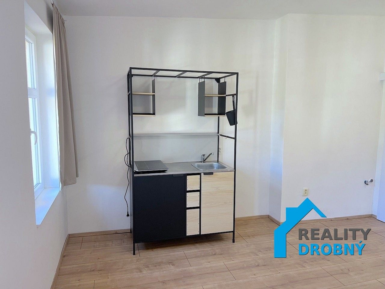 Pronájem byt 1+kk - Nerudova, Děčín - Děčín I-Děčín, 20 m² - 2