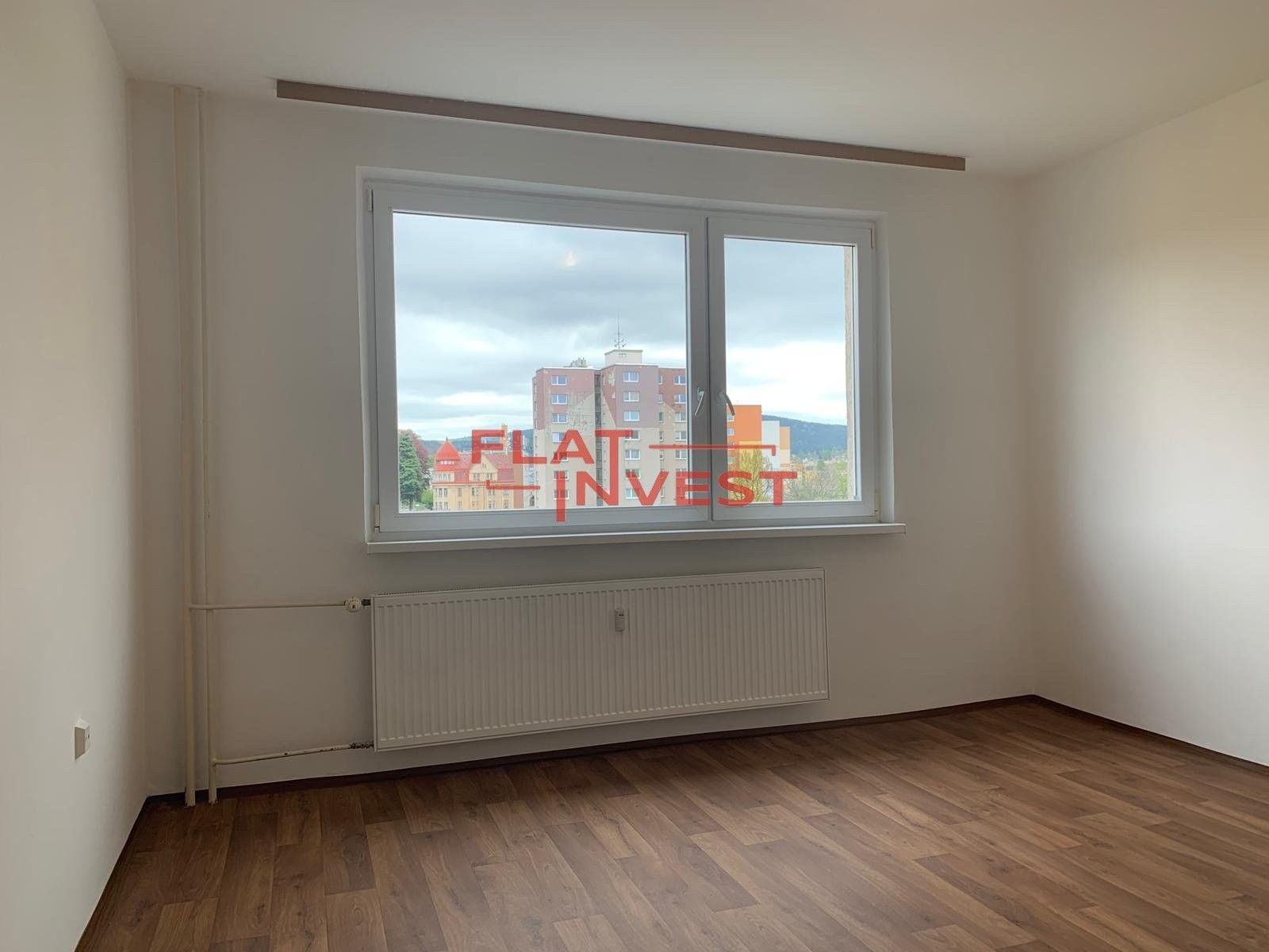 Pronájem byt 1+kk - Na Vršku, Jablonec nad Nisou, 33 m²