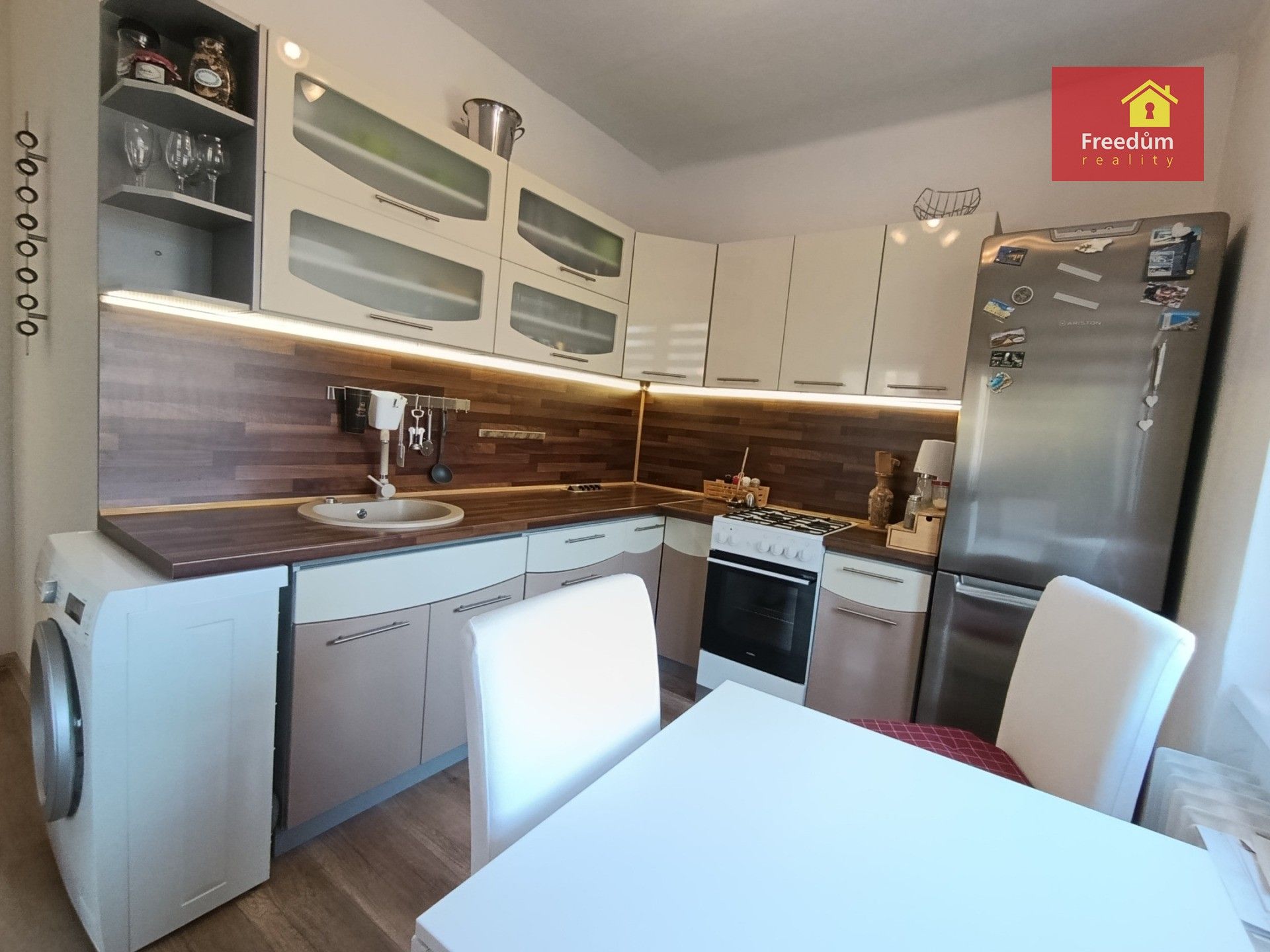 Prodej byt 2+1 - Svojsíkova 2345, Teplice, 55 m²