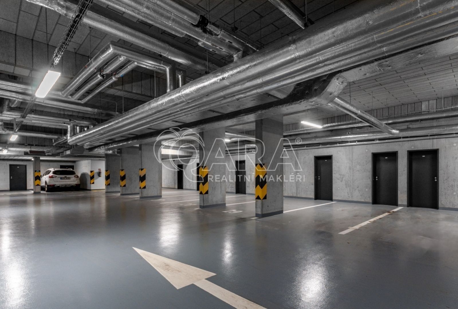 Garáž · 15 m² · Zvěřinova, Praha Strašnice - 4