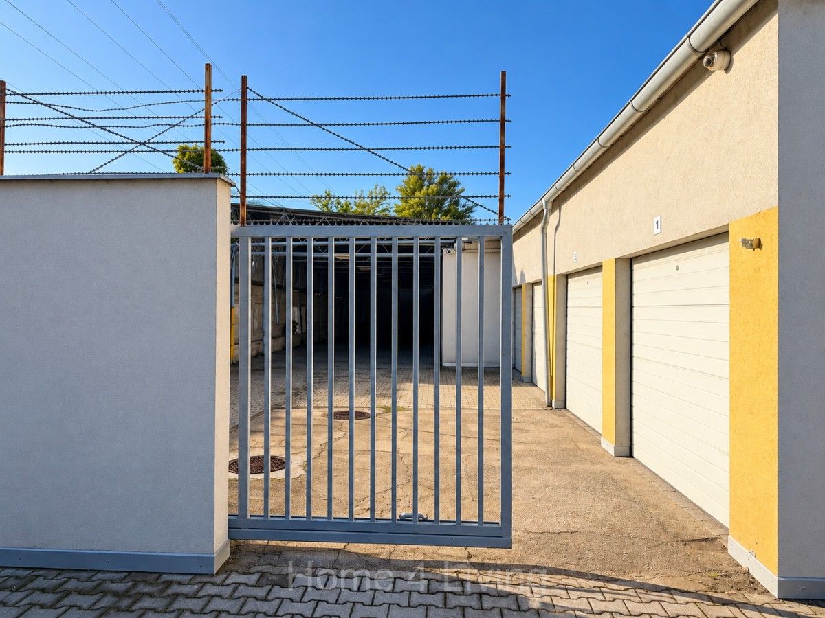 Lokal użytkowy, 667 m²