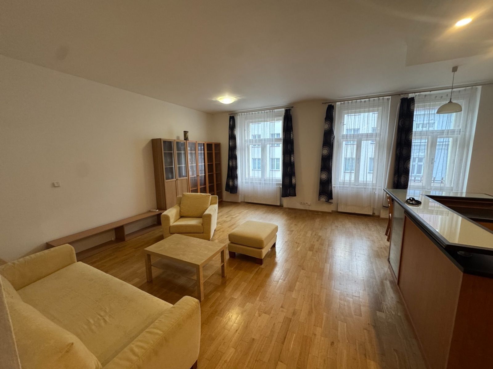 Pronájem byt 2+kk - Marie Cibulkové, Praha - Nusle, 50 m² - 5