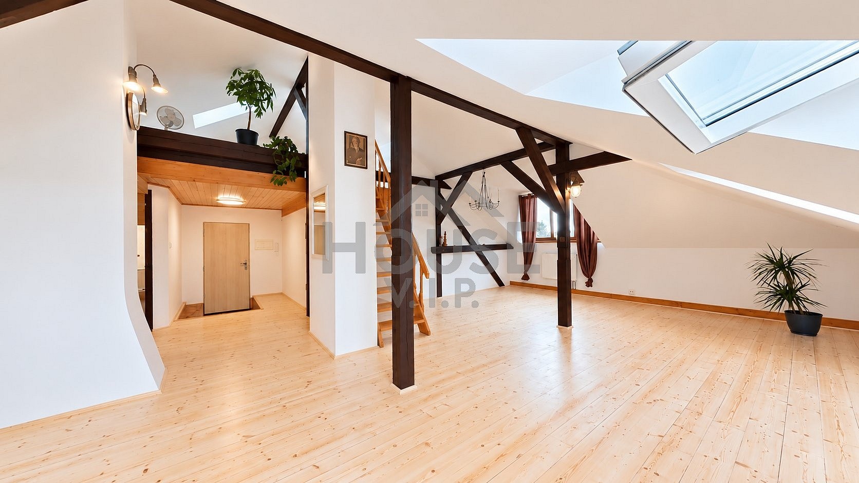 2+kk, třída Legií, Kralupy nad Vltavou - Lobeček, okres Mělník, 97 m² - 1