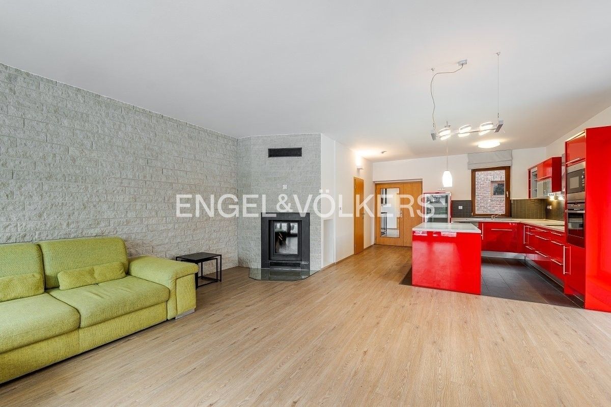 Rodinné domy, Jasmínová, Říčany, 383 m²