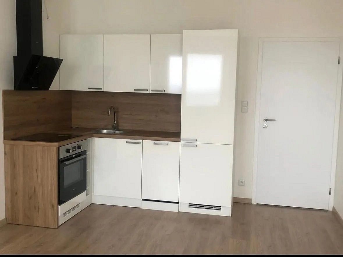 Pronájem byt 2+kk - Vítové, Praha 5 - Hlubočepy, 52 m² - 2
