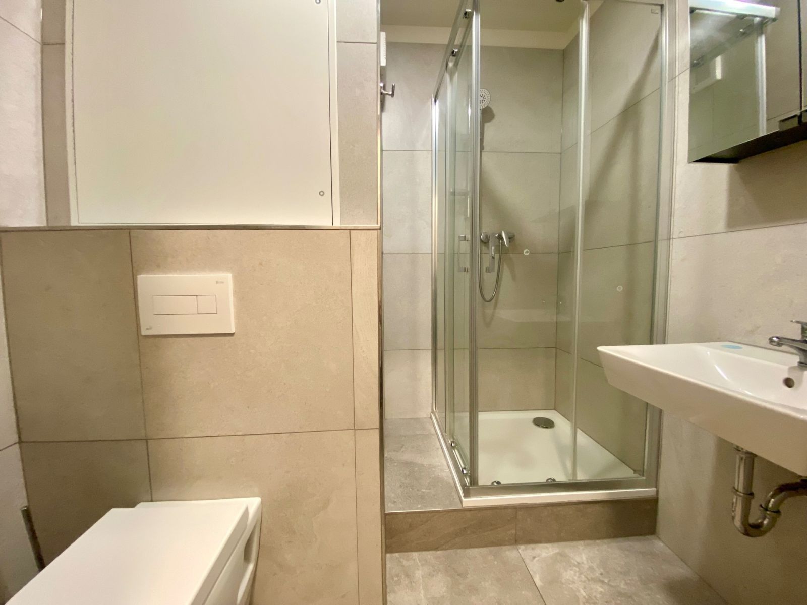 Pronájem byt 1+kk - Křivoklátská, Praha - Letňany, 28 m² - 2