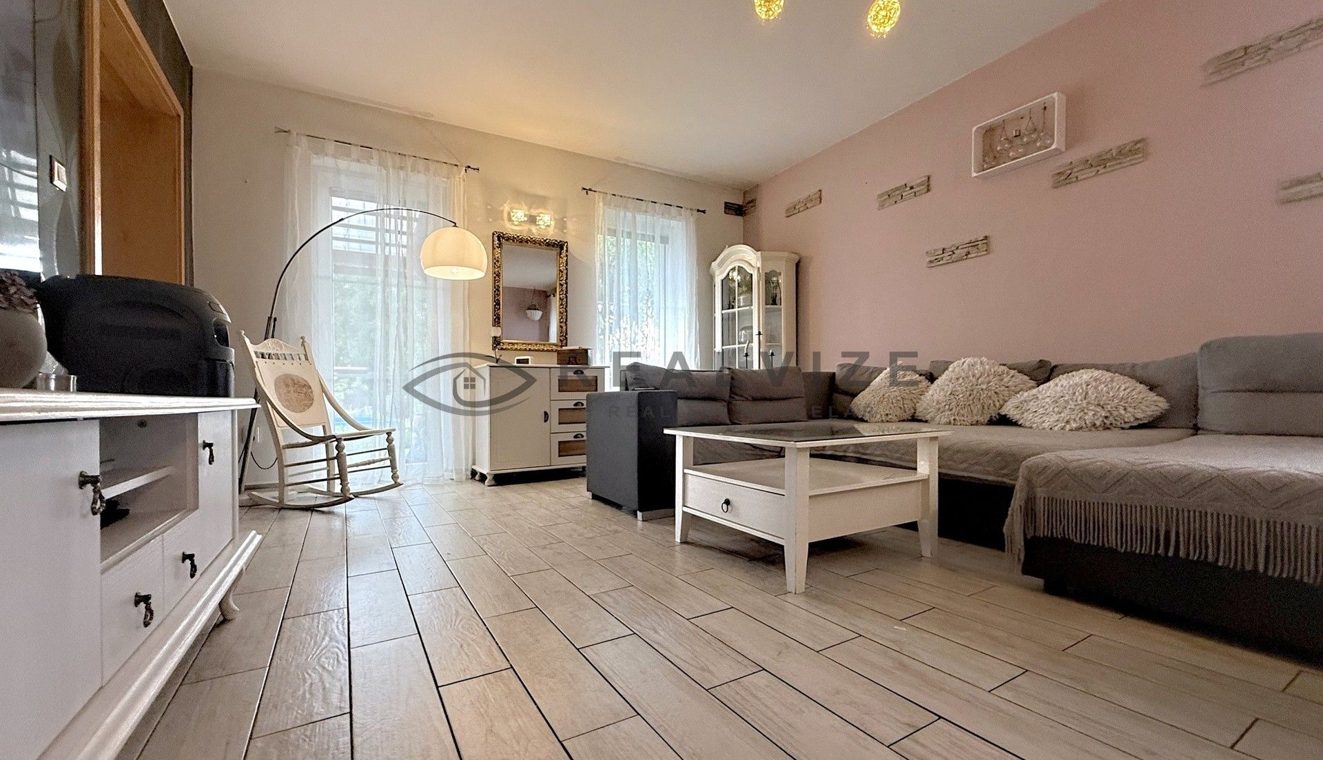 Prodej rodinný dům - Strážkovice, 200 m²