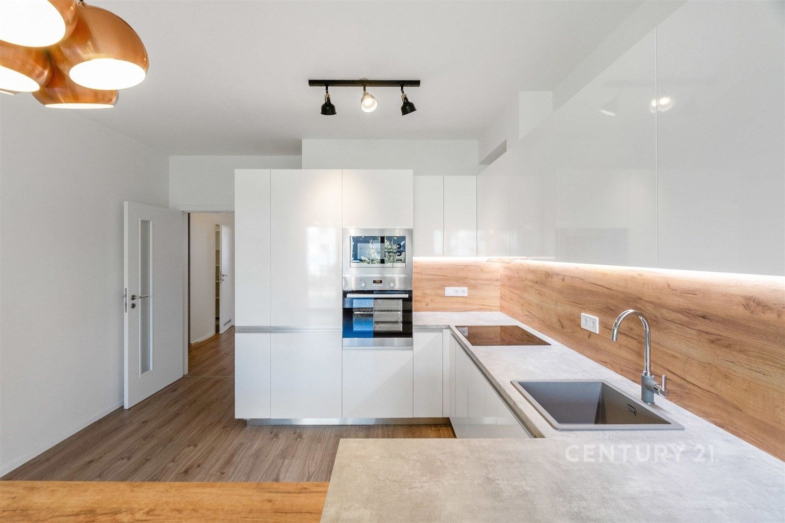 Byt 3+kk · 75 m² · Granitova  , Praha Hloubětín - 4