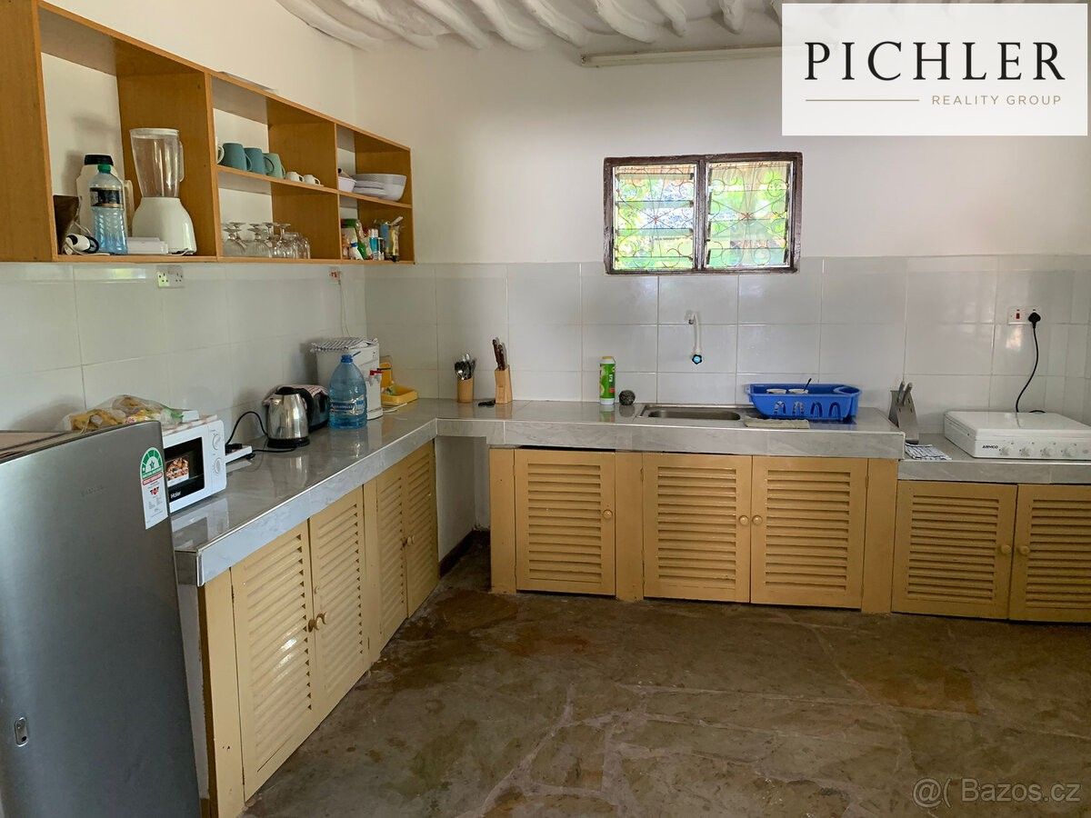 Prodej rodinný dům - 987 66, Zahraničí - 5