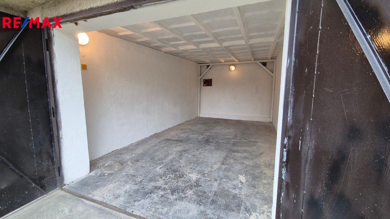 Prodej garáž - Valašské Meziříčí, 20 m²