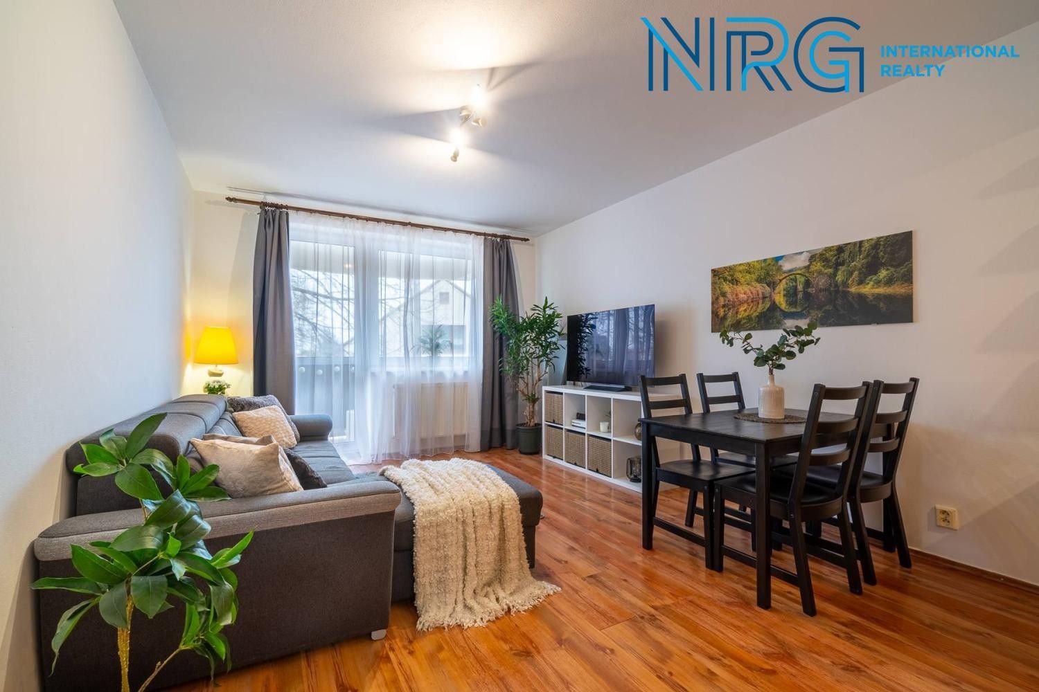 2+kk, Pražská, Dolní Břežany, 53 m²