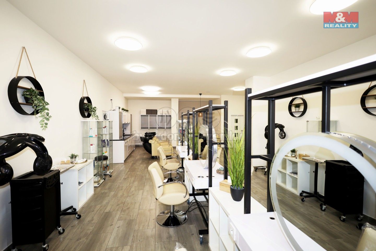 Pronájem ostatní - U Koupaliště, Karlovy Vary, 10 m²