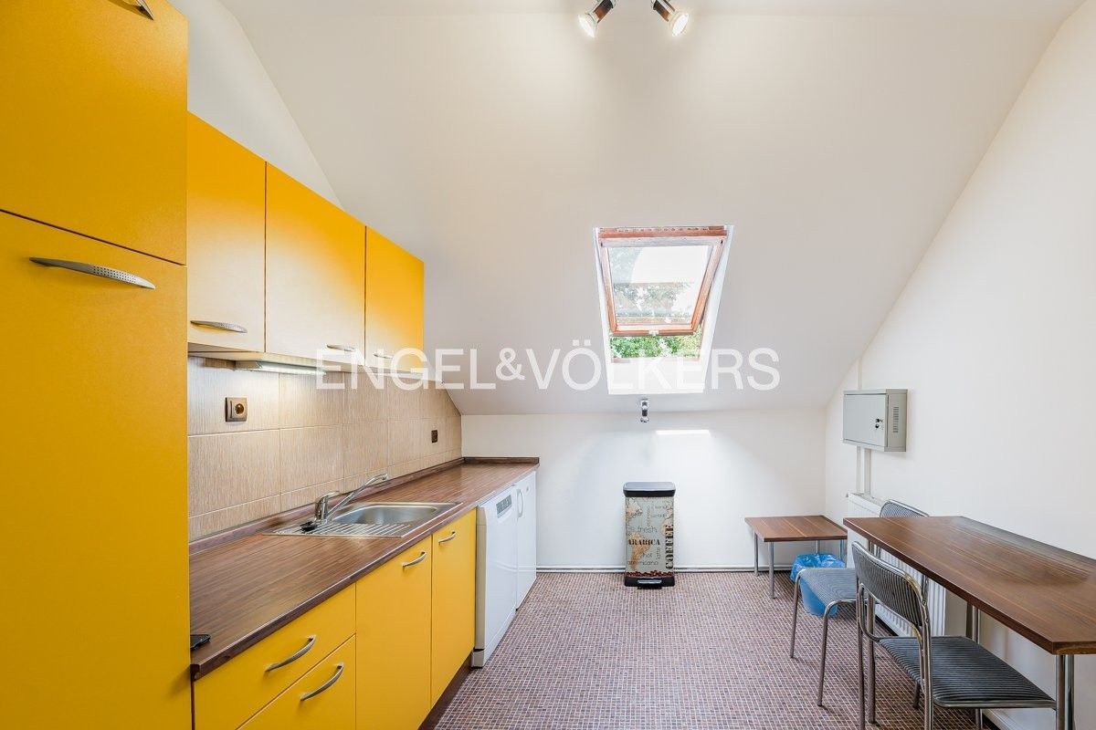 Kancelář · 115 m² · Matěchova 127, Praha Krč - 4