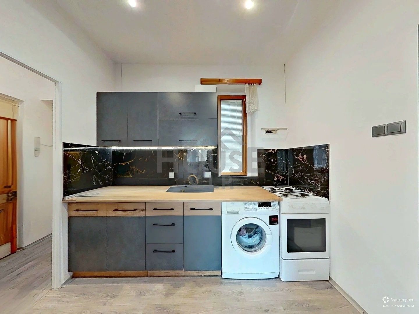 2+kk, Sokolovská, Praha, 48 m²