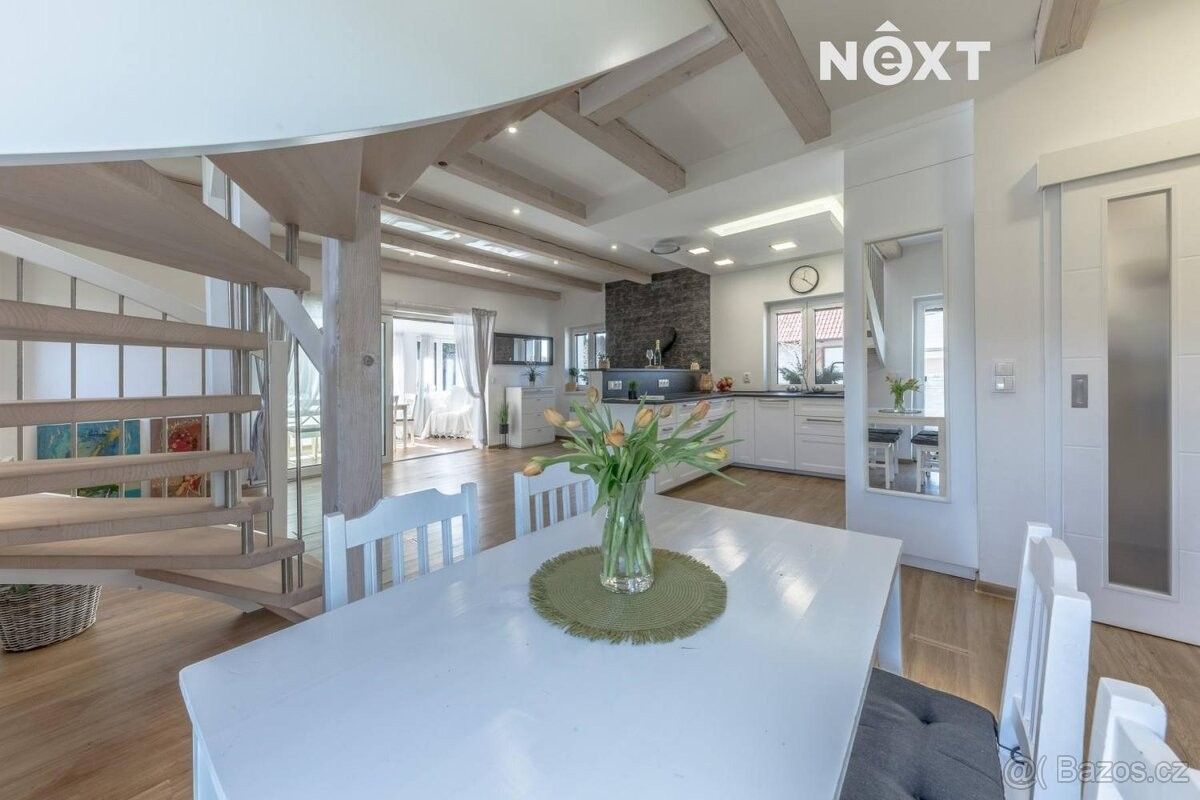 Prodej rodinný dům - Rudolfov, 373 71