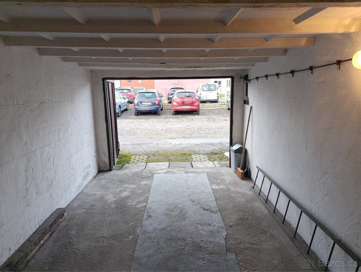 Pronájem garáž - Karviná, 733 01