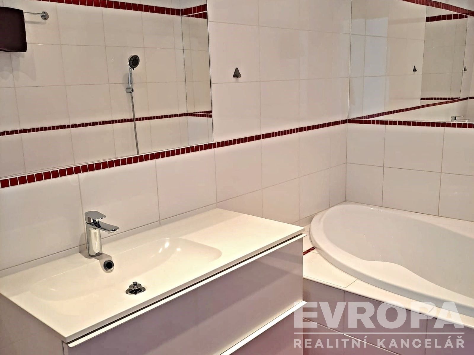 Byt 3+1 · 74 m² · Březinova 3681, Jihlava - 4
