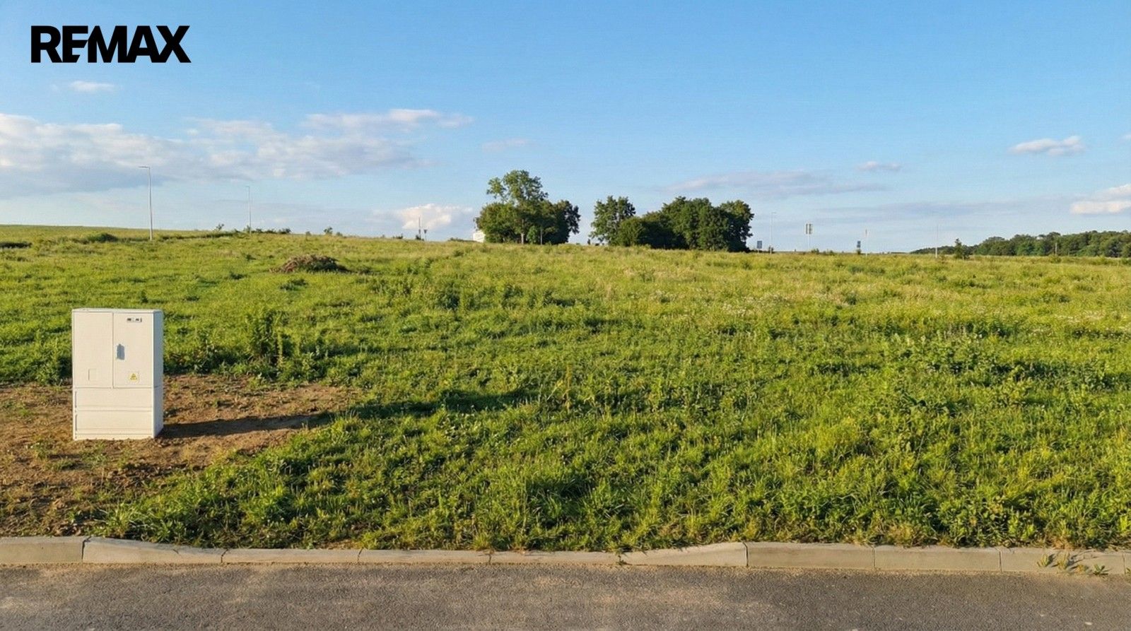 Stavební pozemek, Líšnice – pohled 2
