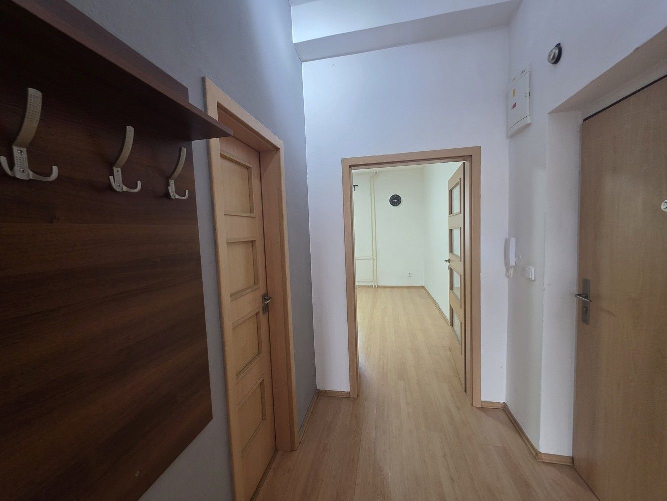 Pronájem byt 2+1 - Mojmírovců, Ostrava - Mariánské Hory, 55 m² - 5