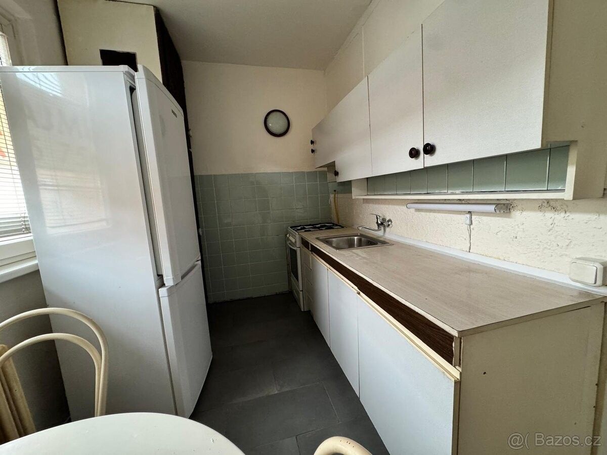 Pronájem byt - Chodov u Karlových Var, 357 35