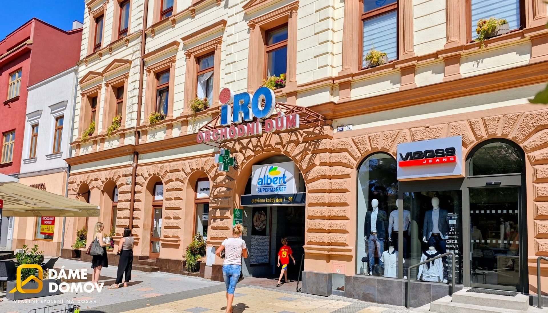 Obchodní prostory, Masarykovo nám., Hodonín, 20 m² - 1