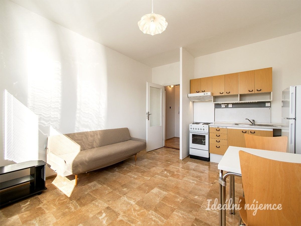 2+kk, U Botiče, Praha, 42 m² - 2