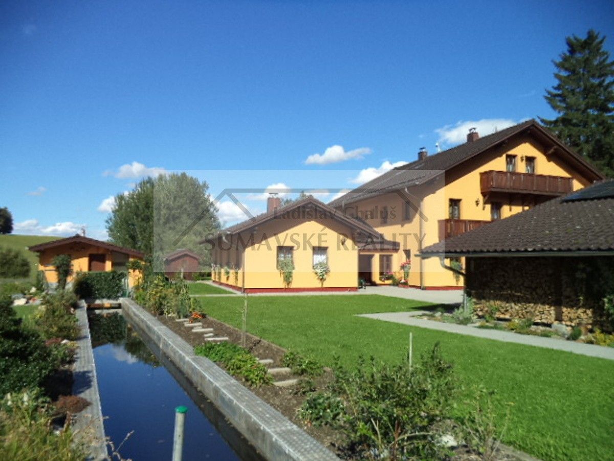 Rodinné domy, Uhliště, Chudenín, 522 m²